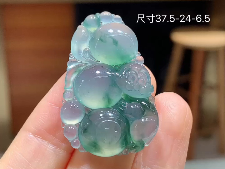 冰飘花灵猴献寿 老坑冰透 种老水足 水润光泽 性比高 无裂, 尺寸看图
