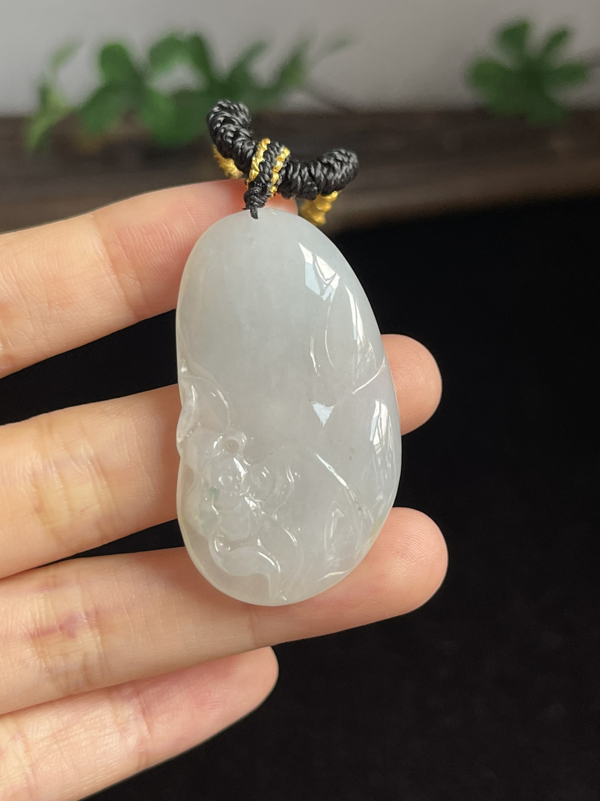翡翠冰糯种白色吊坠