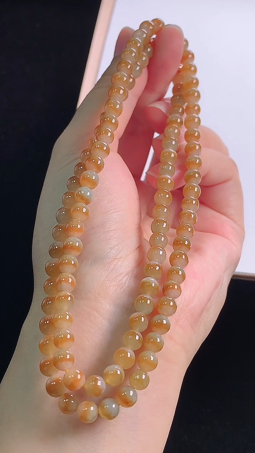 黄翡项链，尺寸:5.9-5.9mm 20