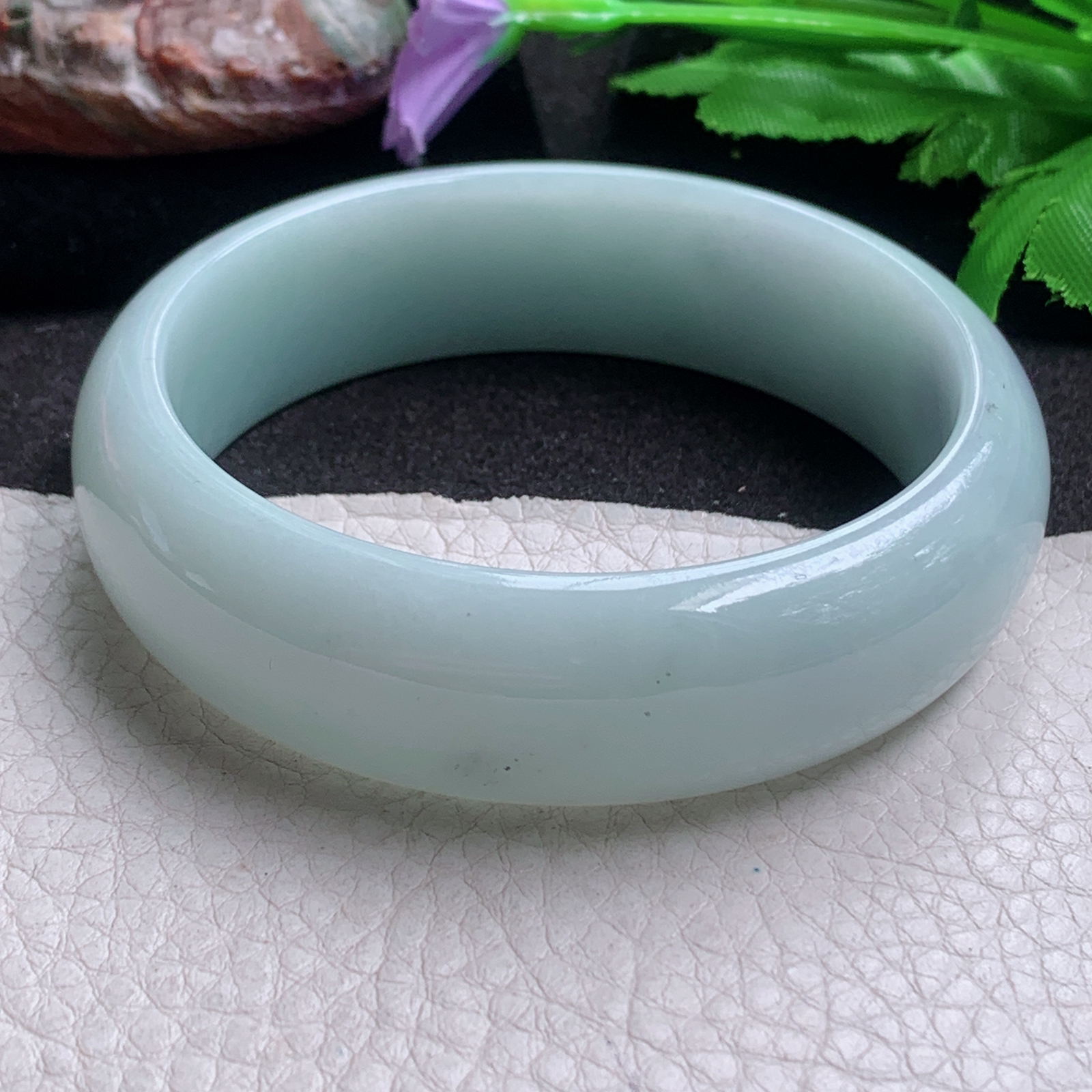 hy大圈口62*18.5*8轮胎镯 缅甸翡翠a货玉手镯 浅绿厚装大气宽边玉手环