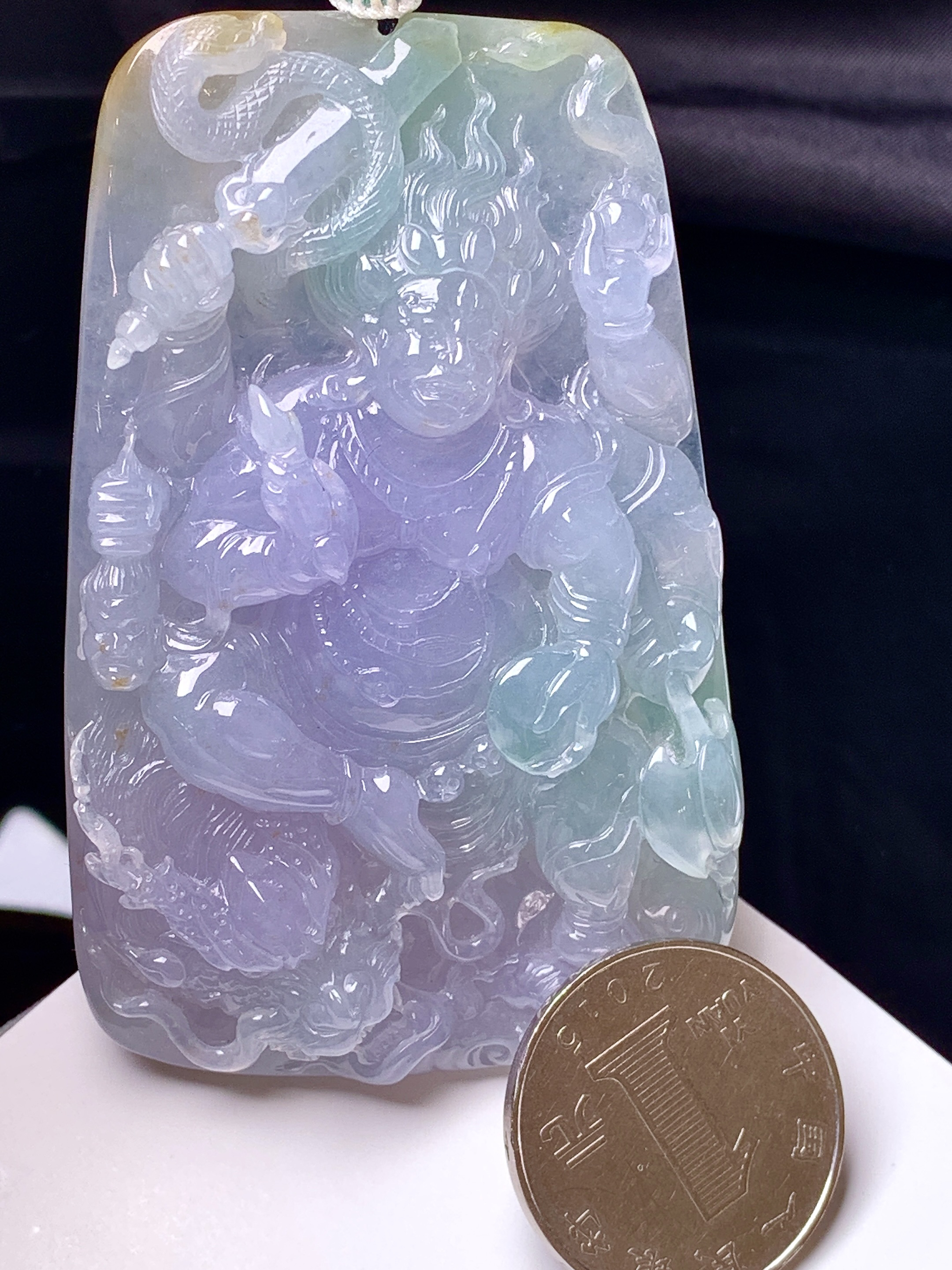 淡紫罗兰飘绿不动明王吊坠 玉质细腻 色泽艳丽清新 整体尺寸74.2*47*12.5 a5