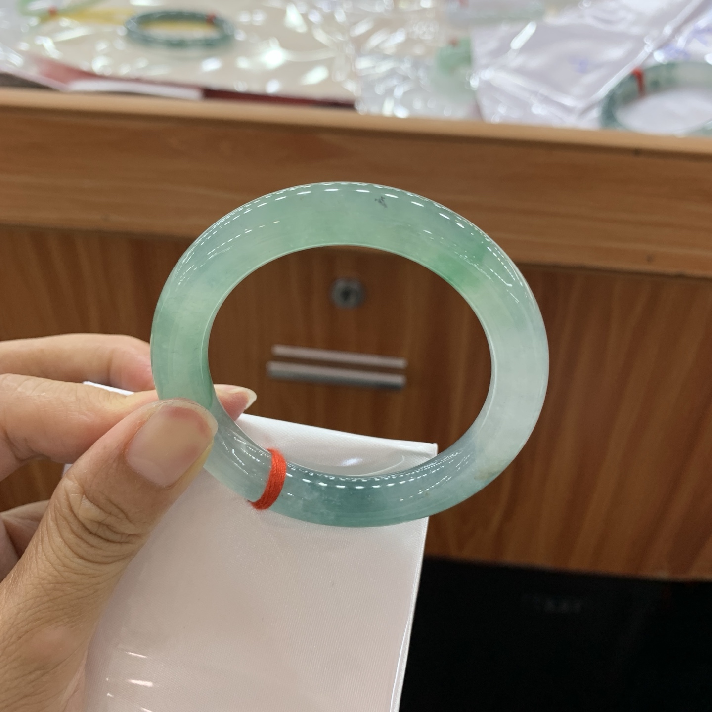 冰飘花圆条翡翠手镯 51.8-9.8