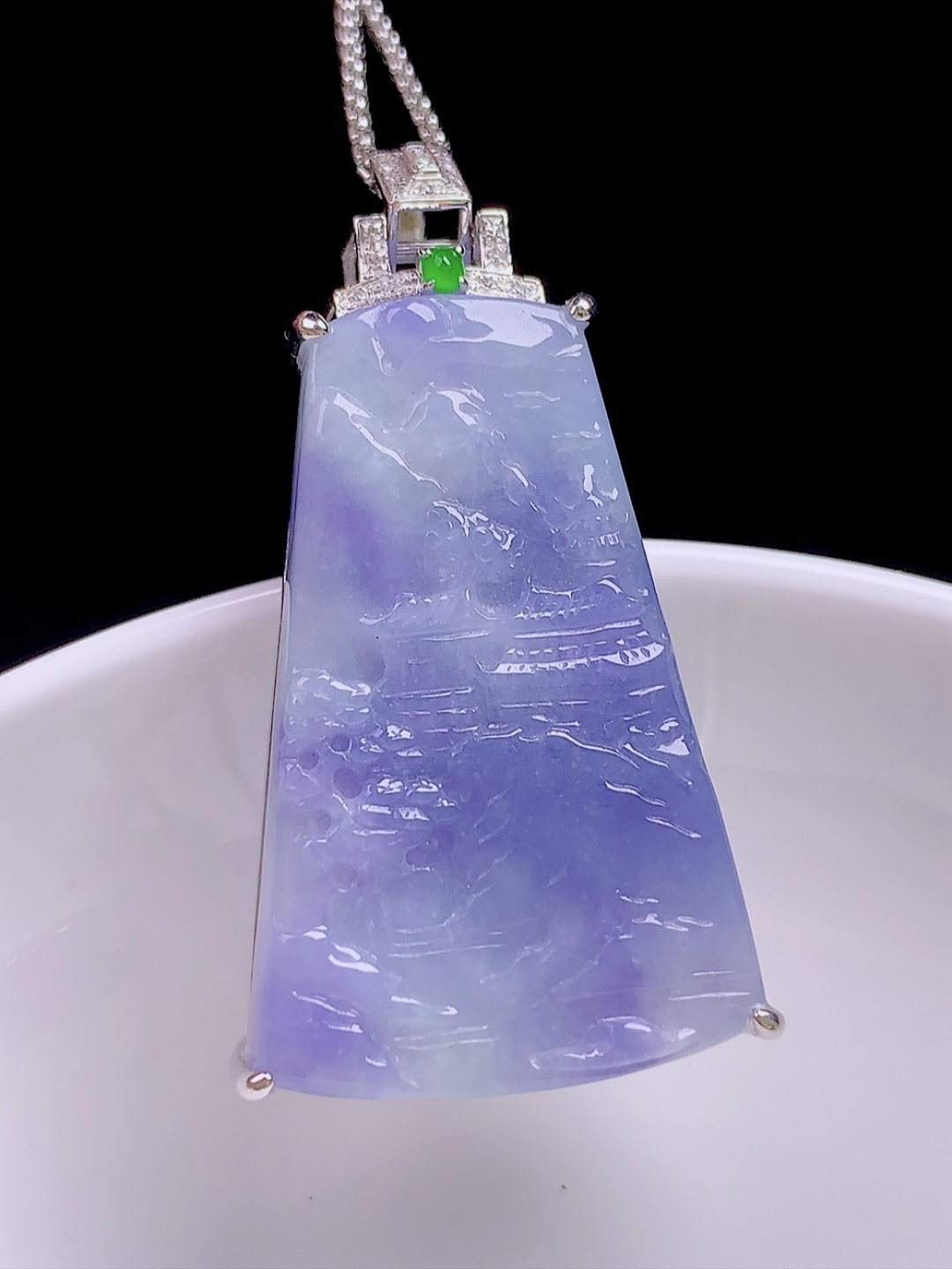 冰紫山水牌 色泽浓郁，种老水润，18k金镶嵌 整体：42.6/23.8/8.5 裸石：34.3/23.8