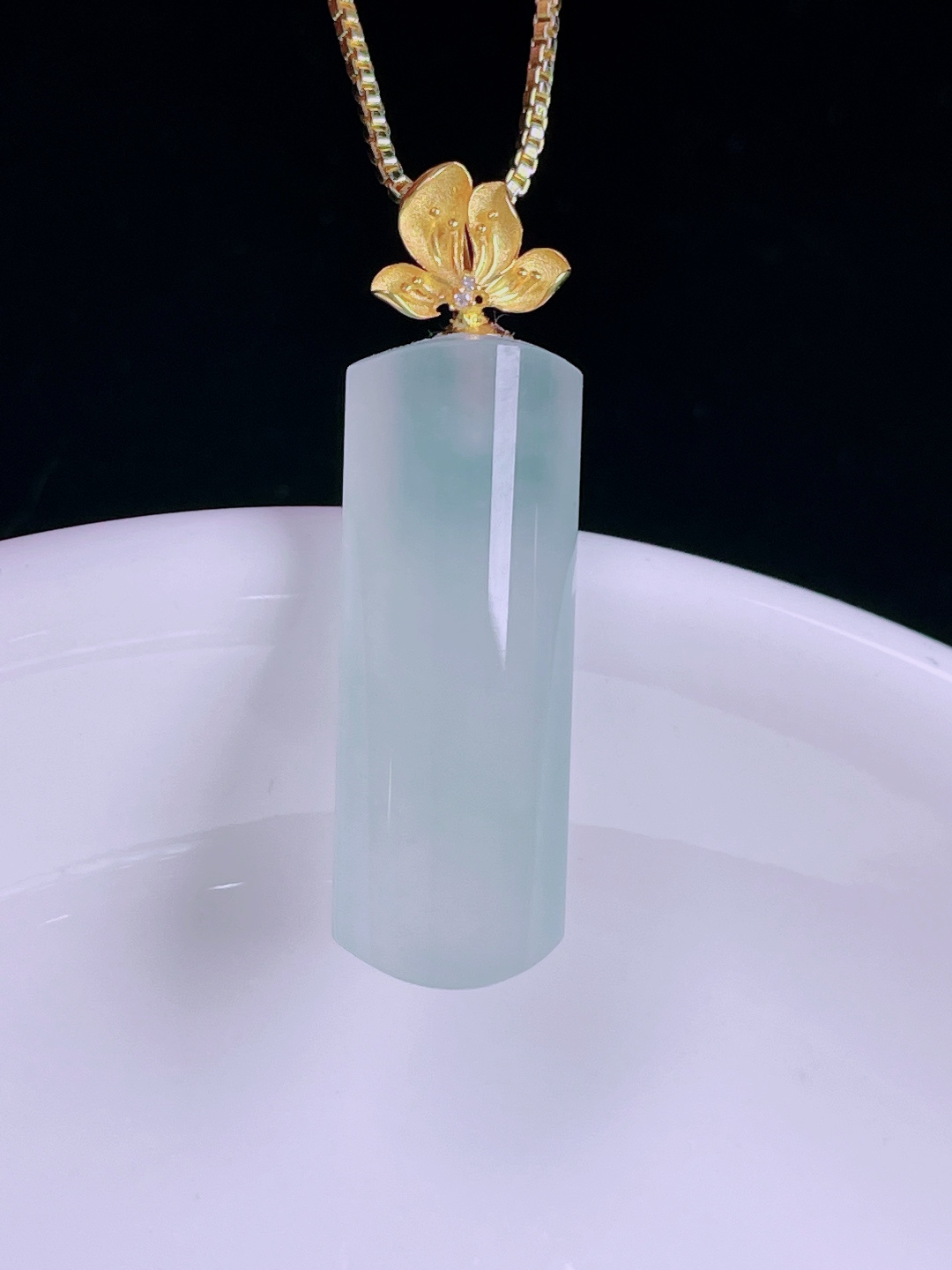 ️，老种起光，细底通透，尺寸：30裸石24/8.8/5.8mm0625