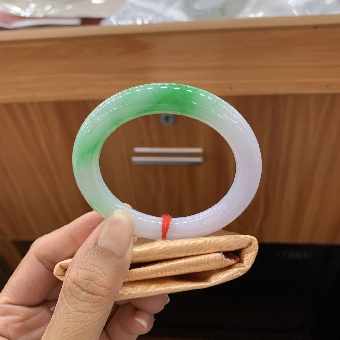 春彩圆条小圈口翡翠手镯w 50.5-9.5