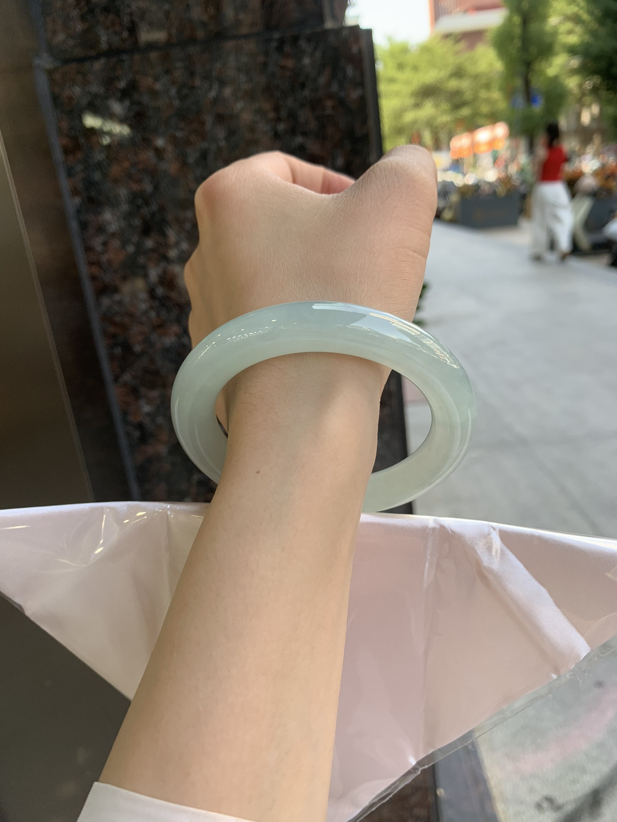 晴绿圆条
55.6-10.8-11.2
不一样的光线呈现不一样的美感