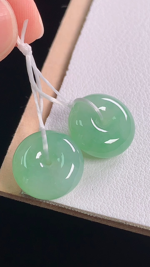冰晴平安扣，无裂，尺寸:13.5-5.5mm