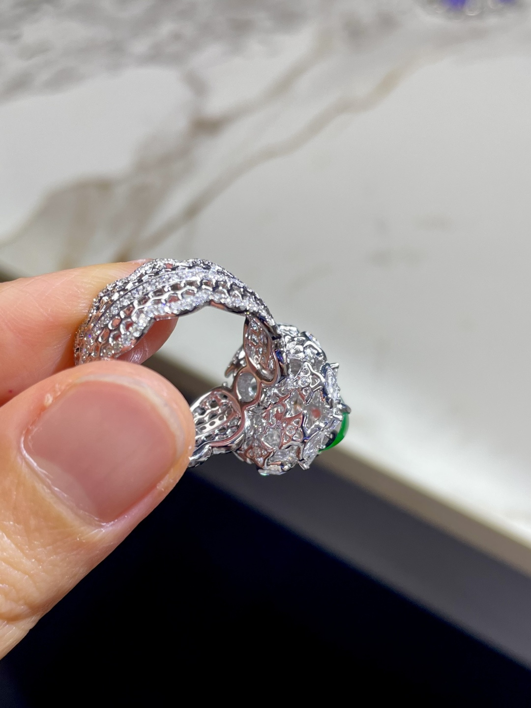 ️新品 | 玻璃种正阳绿蛋面戒指裸石：11.5*8.5*7mm整体：18.5*16*14mm
