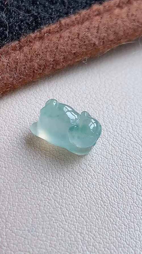 ️天然翡翠，飘花小猫咪 尺寸12.2-7.4-7.6