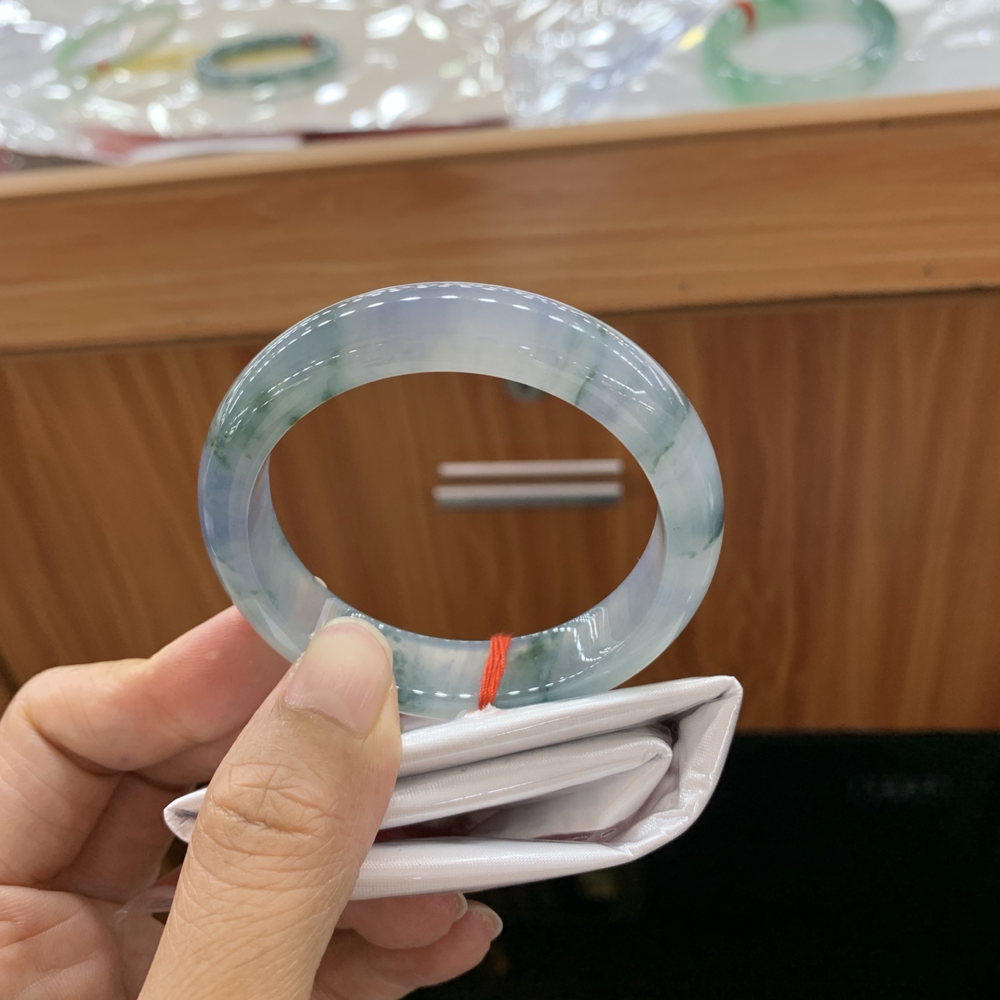 062429GX 冰飘花正圈翡翠手镯 51-12.5-8.5