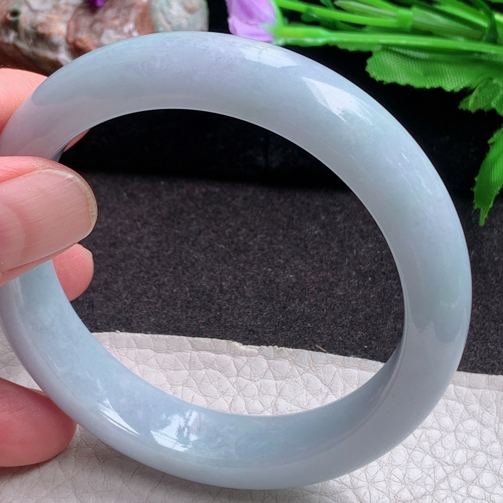 js实拍59.5*14*9平安镯 缅甸翡翠a货玉手镯 淡紫厚装宽边玉手环