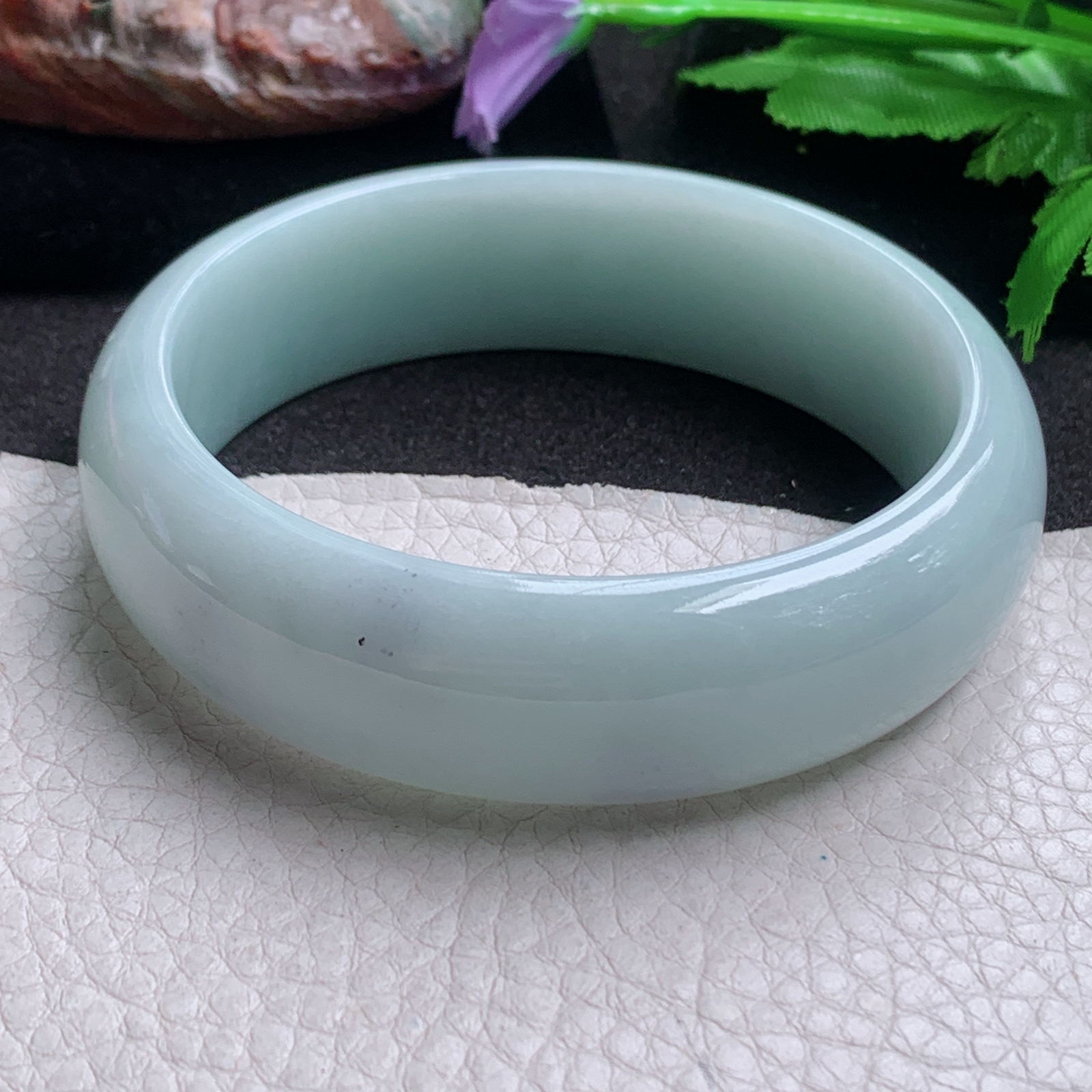 hy大圈口62*18.5*8轮胎镯 缅甸翡翠a货玉手镯 浅绿厚装大气宽边玉手环