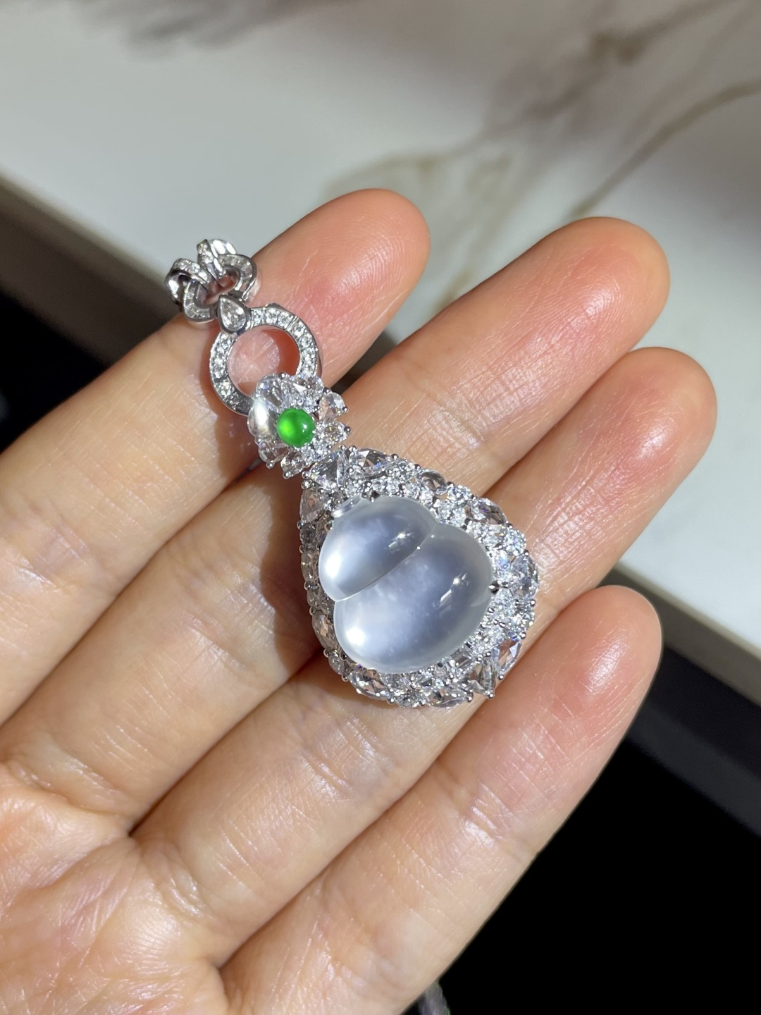 玻璃种葫芦吊坠 裸石：14*13.5*4.5mm 整体：31*18.5*13mm