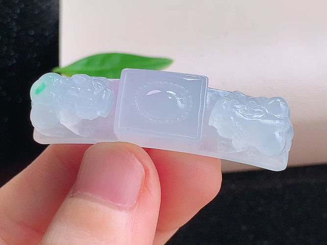 ️ 招财貔貅手牌，尺寸46.4-11.6-9.7mm，包A附证书