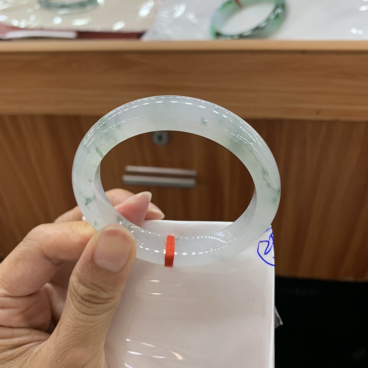 062425LJ 冰飘花正圈小圈口翡翠手镯 51.7-10.6-8.1