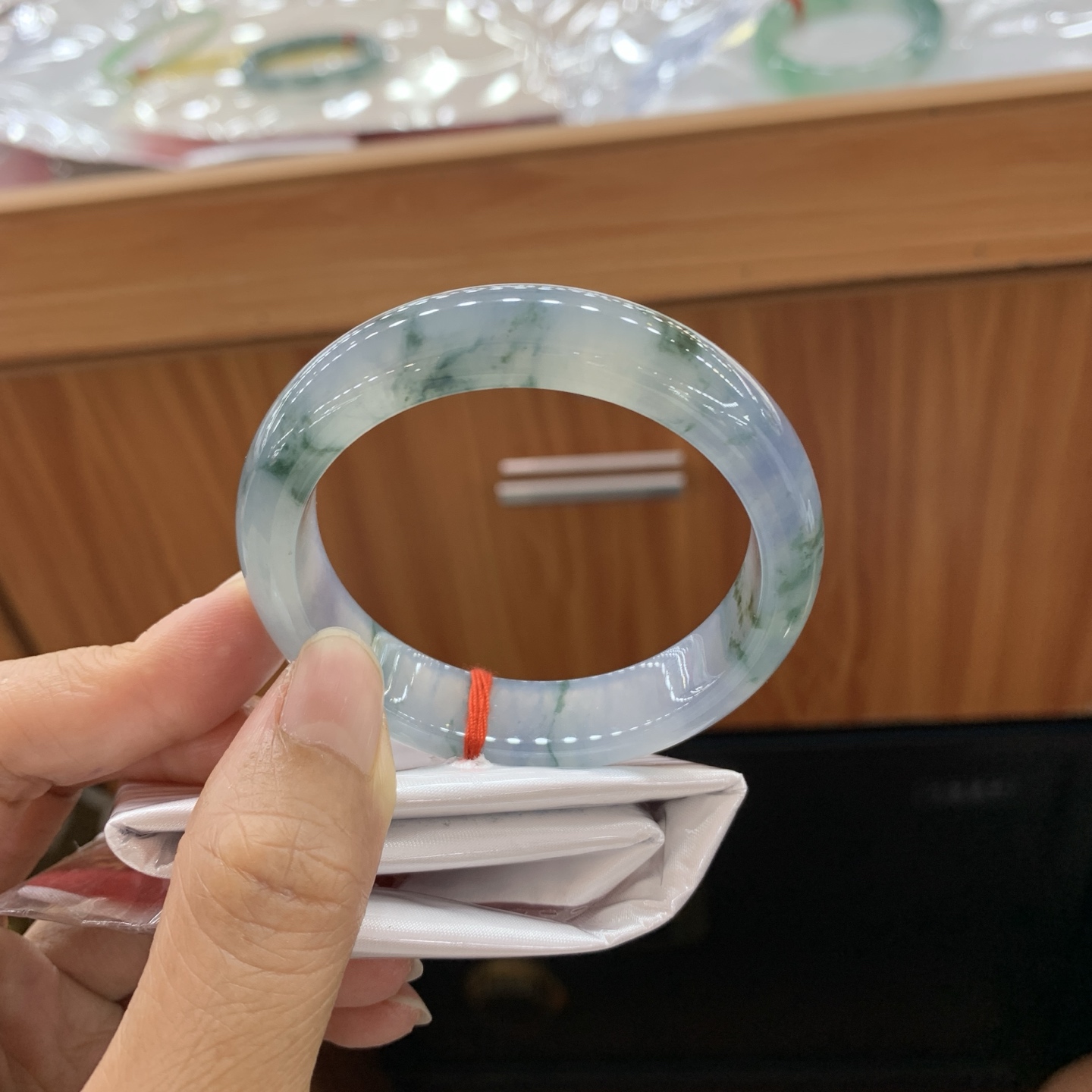 062429GX 冰飘花正圈翡翠手镯 51-12.5-8.5