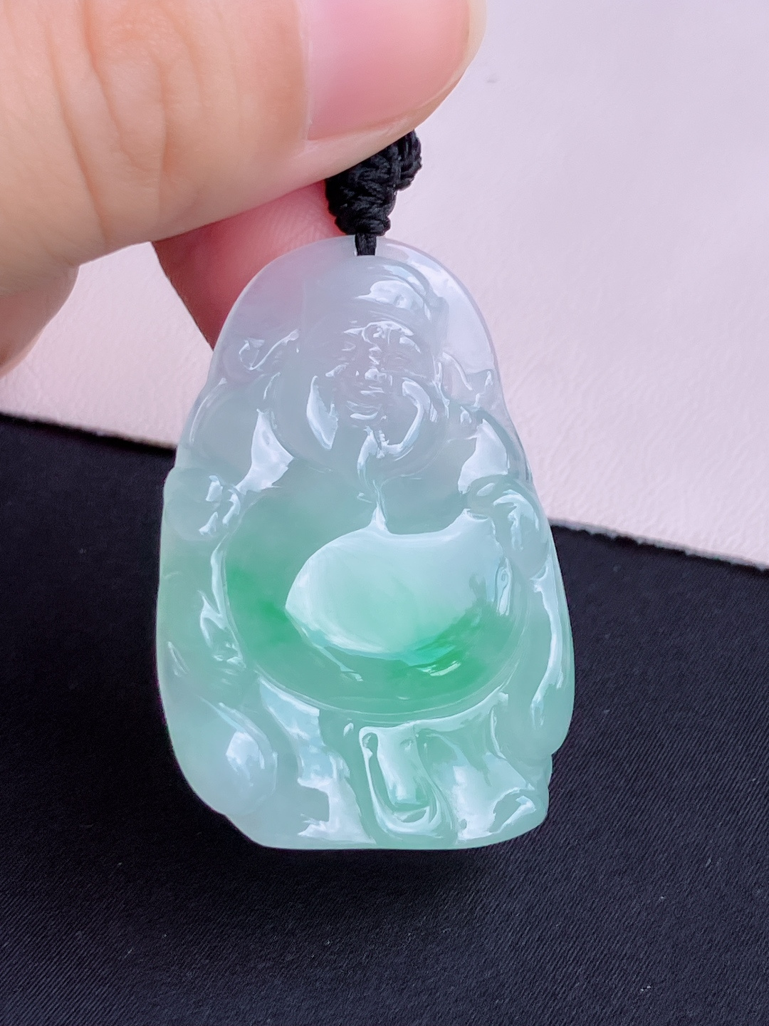 冰飘绿财神到，色美清爽，尺寸41.6/29.6/6/自然光实拍