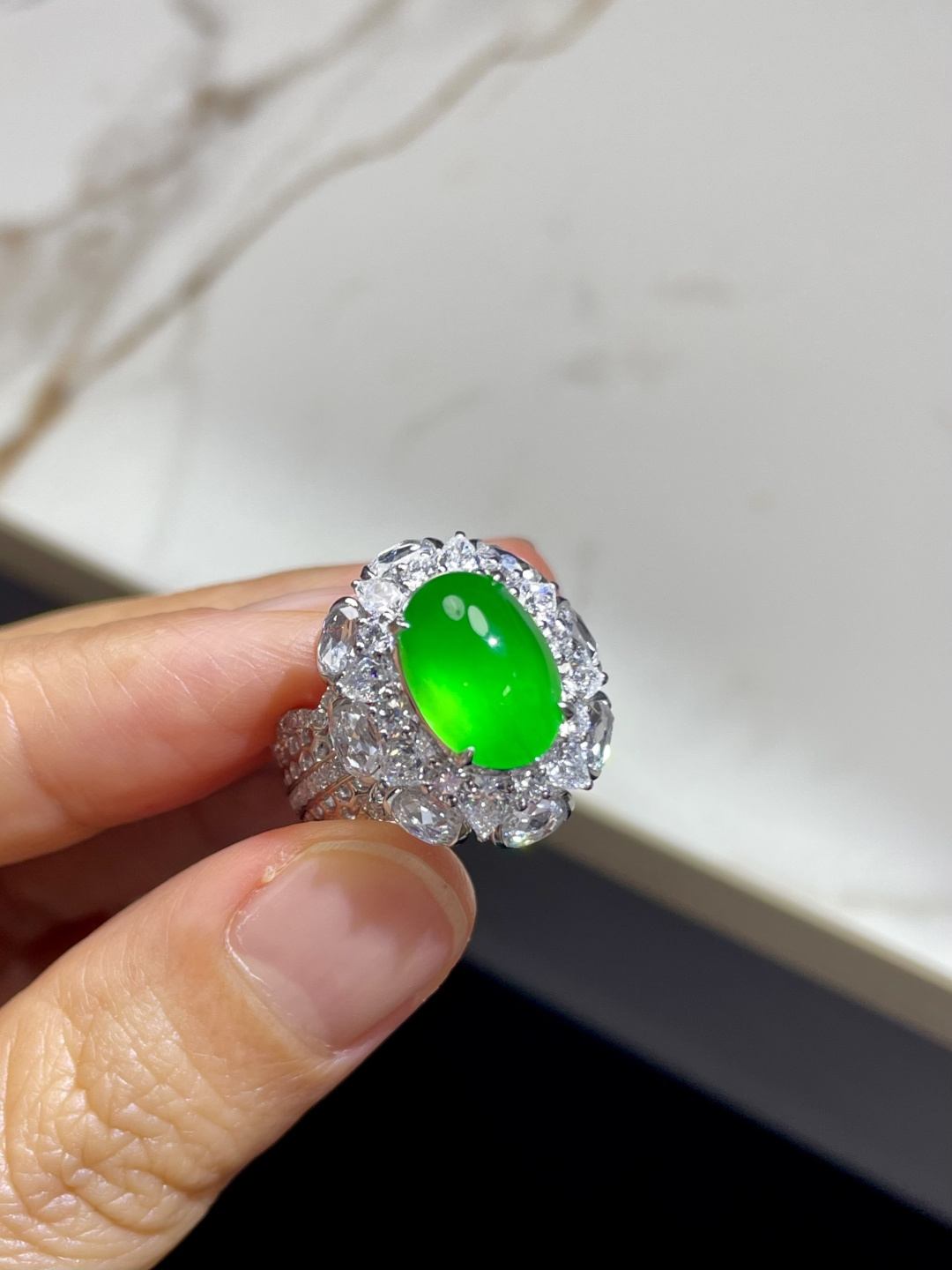 ️新品 | 玻璃种正阳绿蛋面戒指裸石：11.5*8.5*7mm整体：18.5*16*14mm