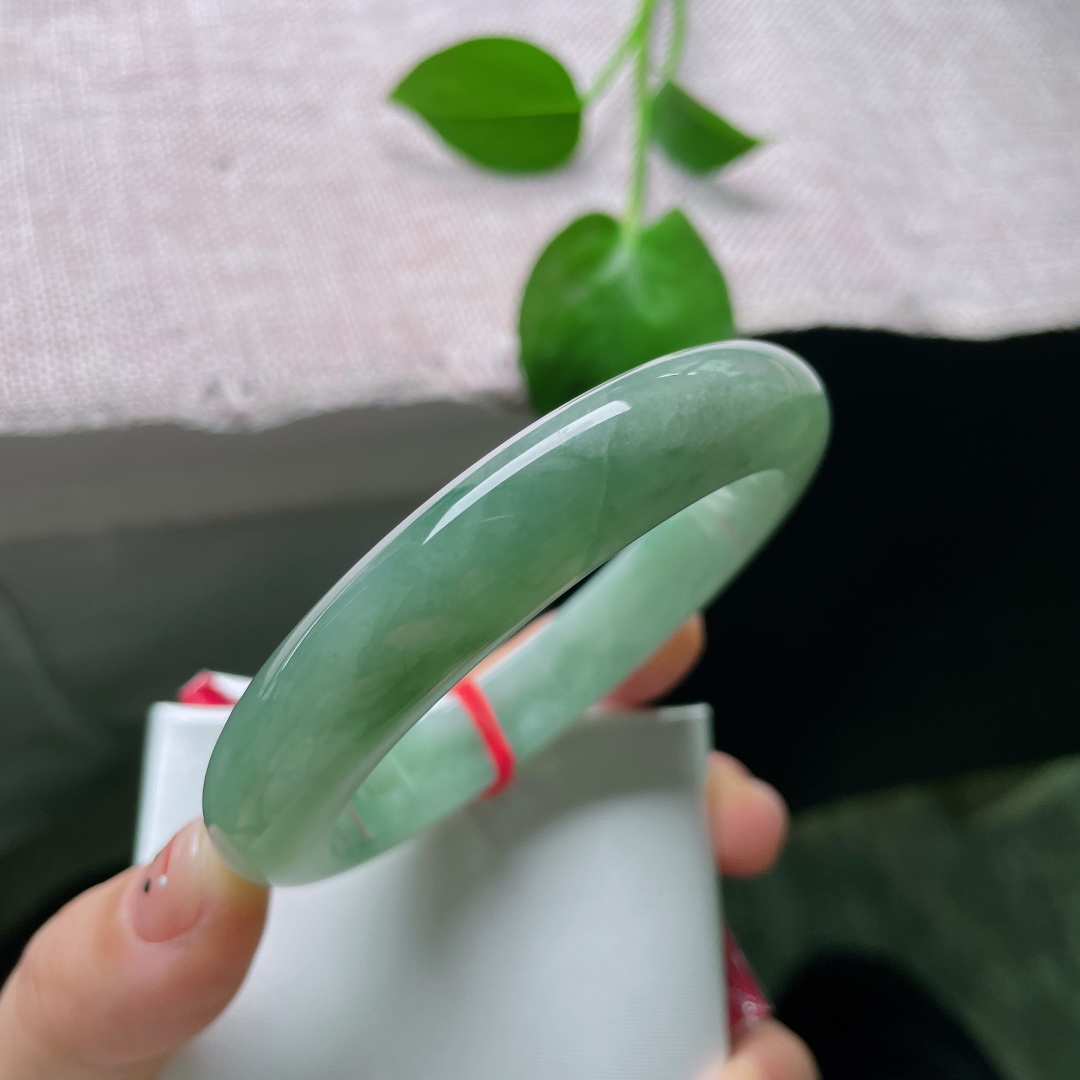 57.6/11.9/8.5，油青正圈，种老，油润透亮，上手低调，沉稳内敛，有纹，ss54204a
