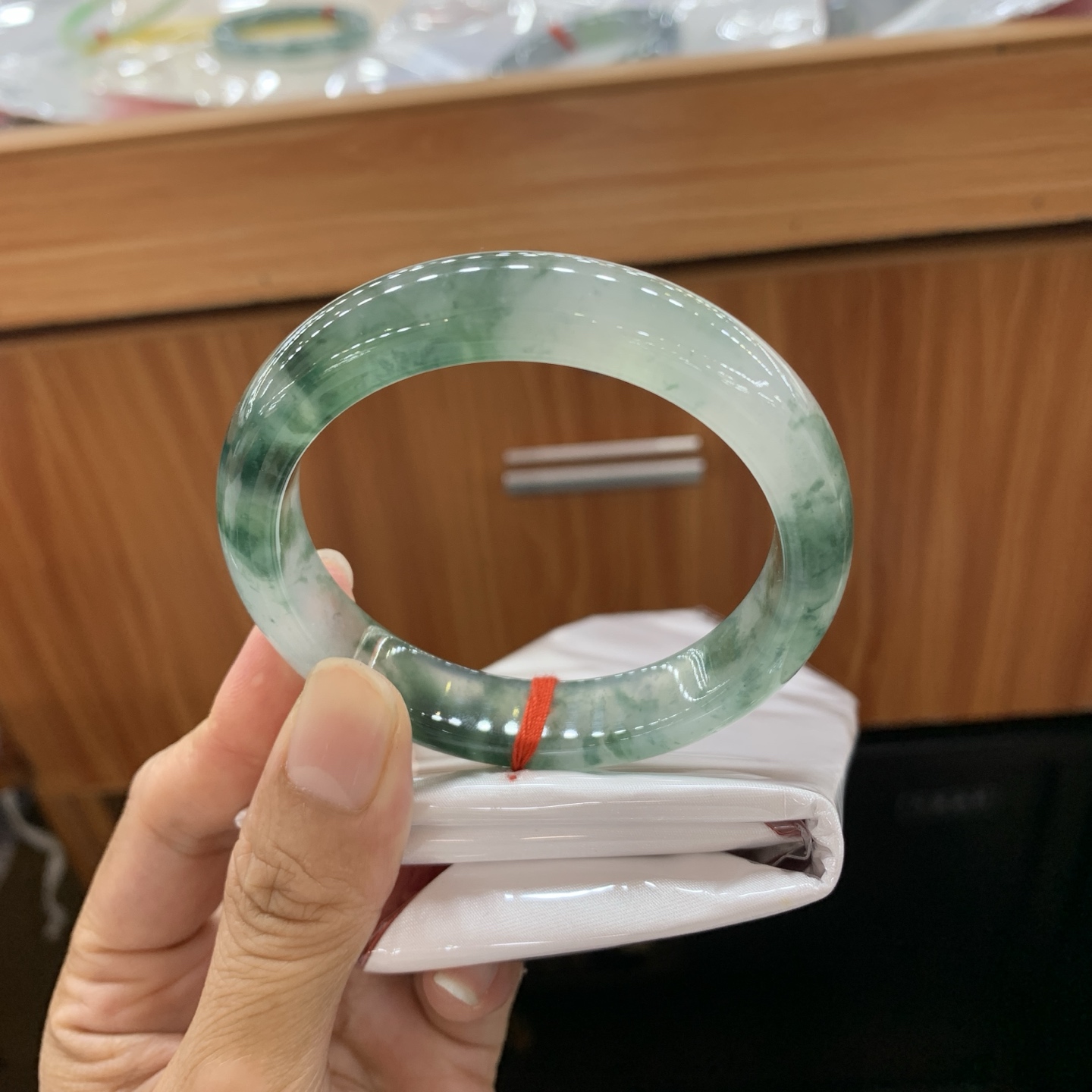 062431XY 冰飘花正圈翡翠手镯 55.7-12-8