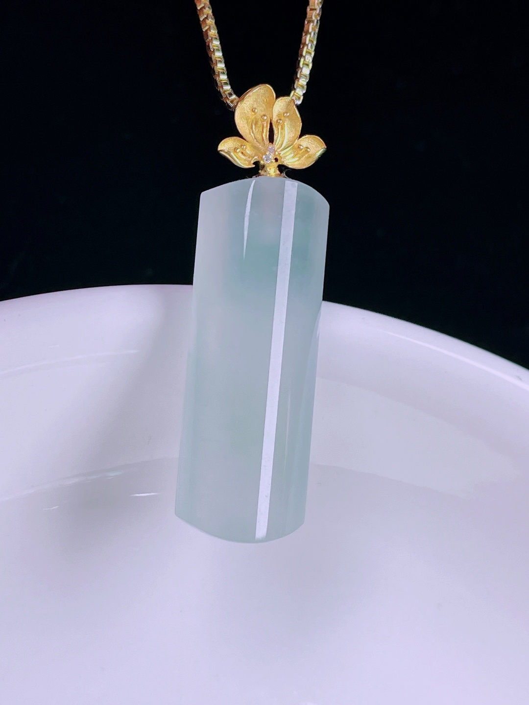 ️，老种起光，细底通透，尺寸：30裸石24/8.8/5.8mm0625