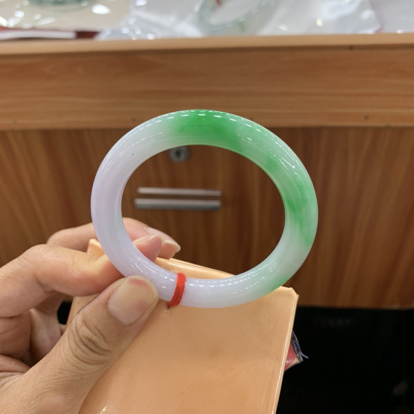 春彩圆条小圈口翡翠手镯w 50.5-9.5