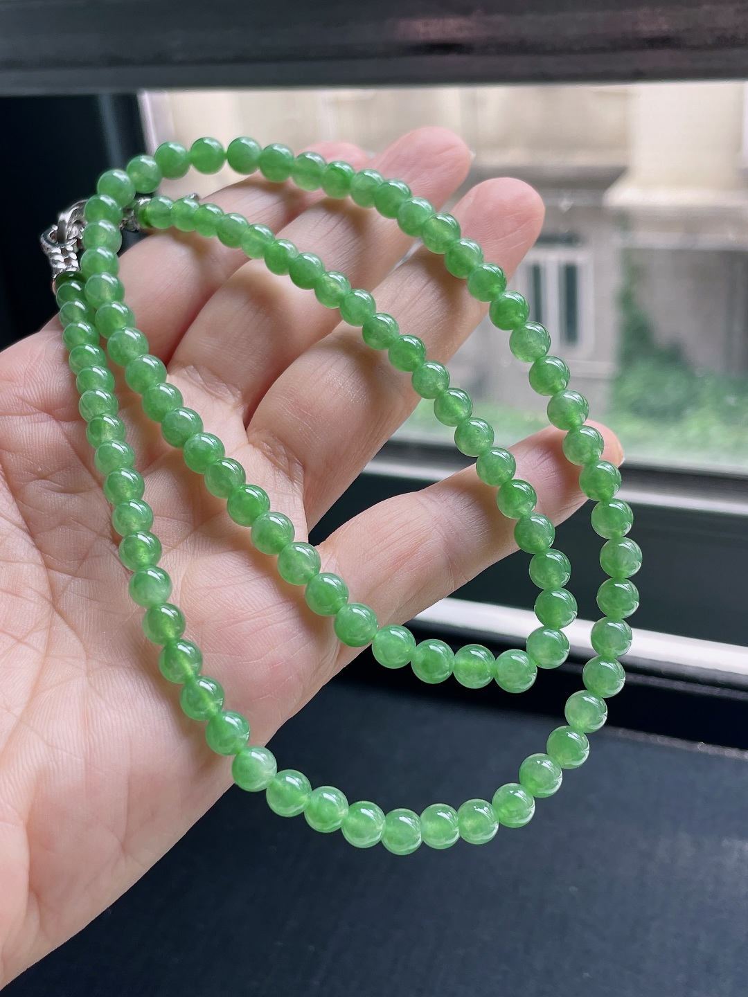 ️ 阳绿珠链 色泽鲜艳，种水 尺寸：5.5，92颗