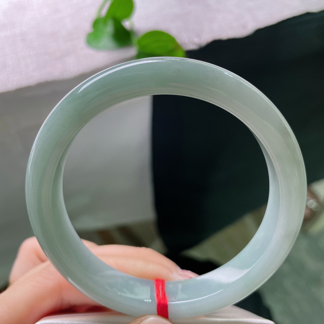 60.6/12/8.3，油青正圈，水润，细腻，优雅，沉稳大气，雍容华贵，无裂，ss52141a