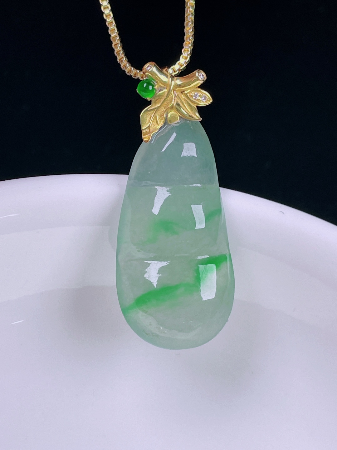 ️冰绿福豆，老种起光，细底通透，尺寸：28.8裸石24/12.3/5mm0626