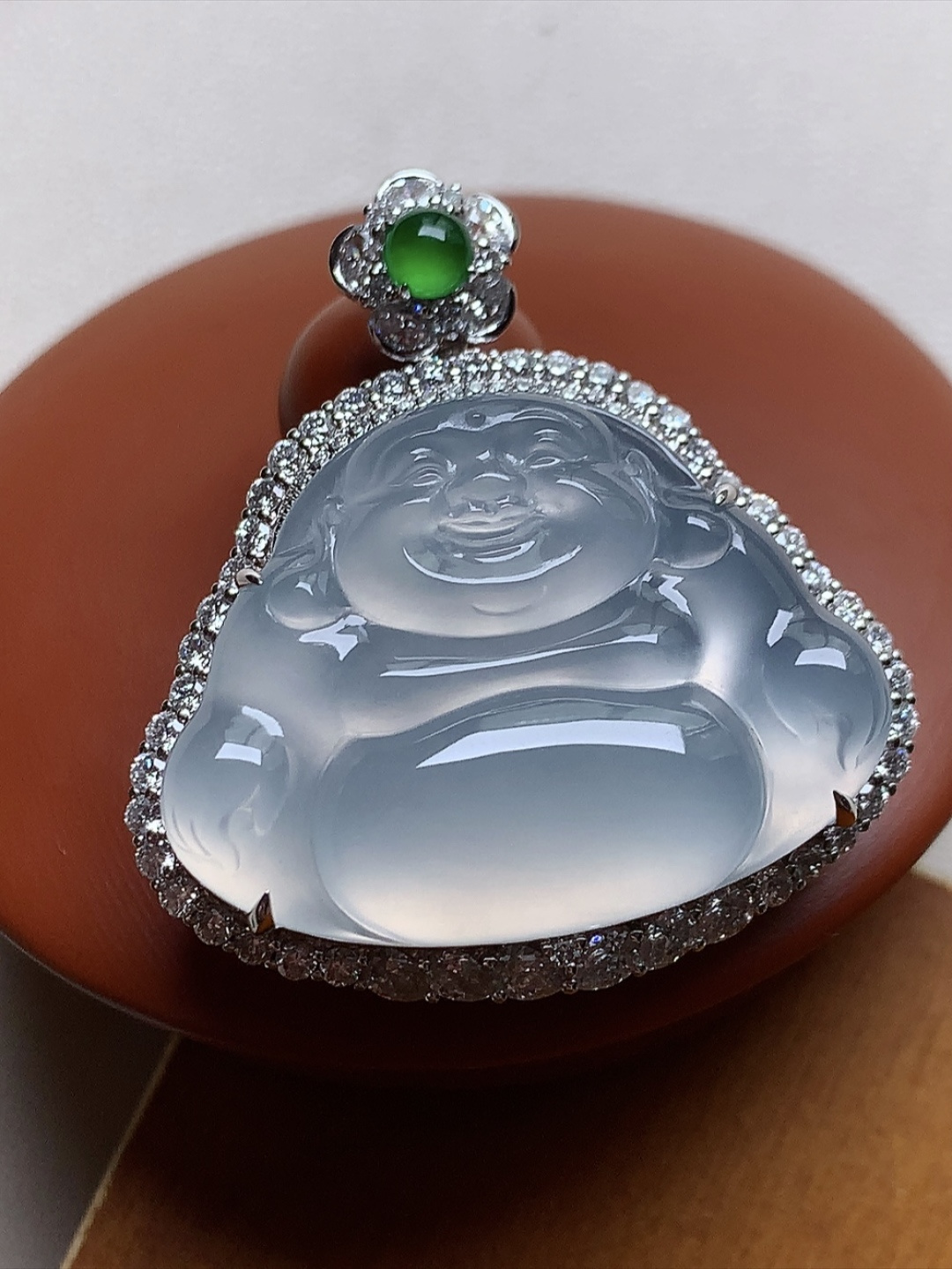 ️ 玻璃种佛公 18K，品质，白皙透亮，厚实尺寸35.4*32.7*11.8、29.8*22