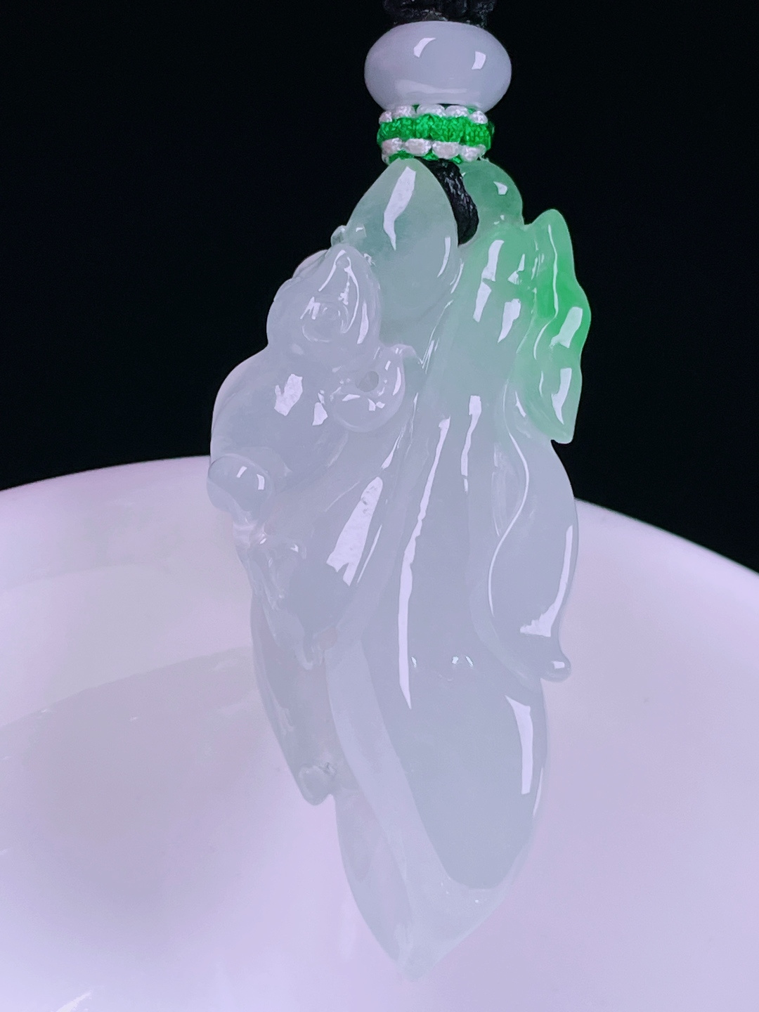 白冰玉兰花，老种起光，细底通透，尺寸：42/19/17.8mm0626