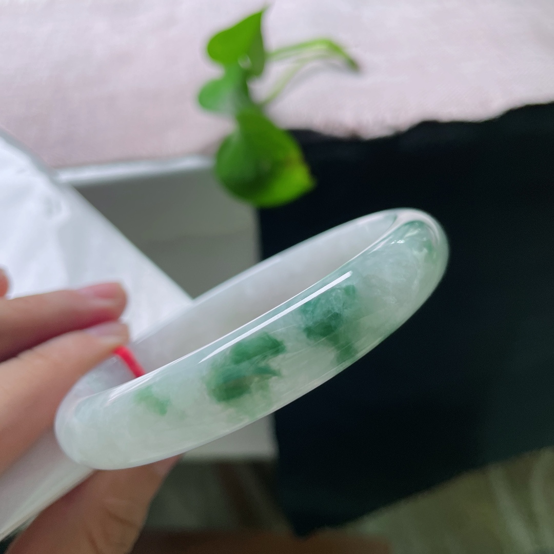 63.2/12.3/7.7飘花正圈，水润细腻，婉间生辉，飘逸灵动，有棉线，F60
