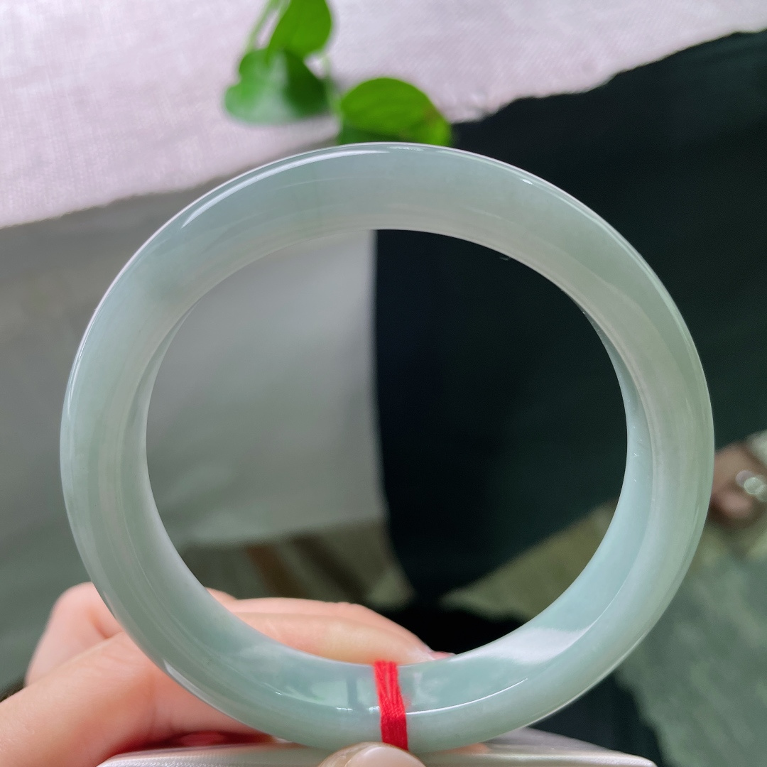 60.6/12/8.3，油青正圈，水润，细腻，优雅，沉稳大气，雍容华贵，无裂，ss52141a