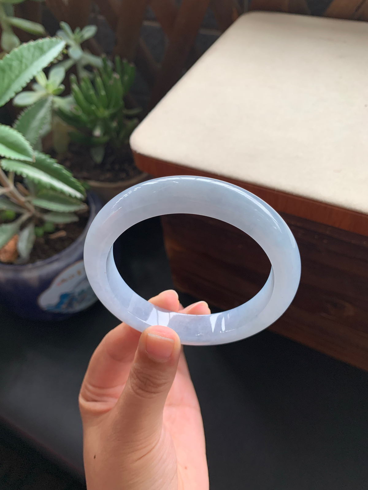 58圈口蓝紫正圈手镯