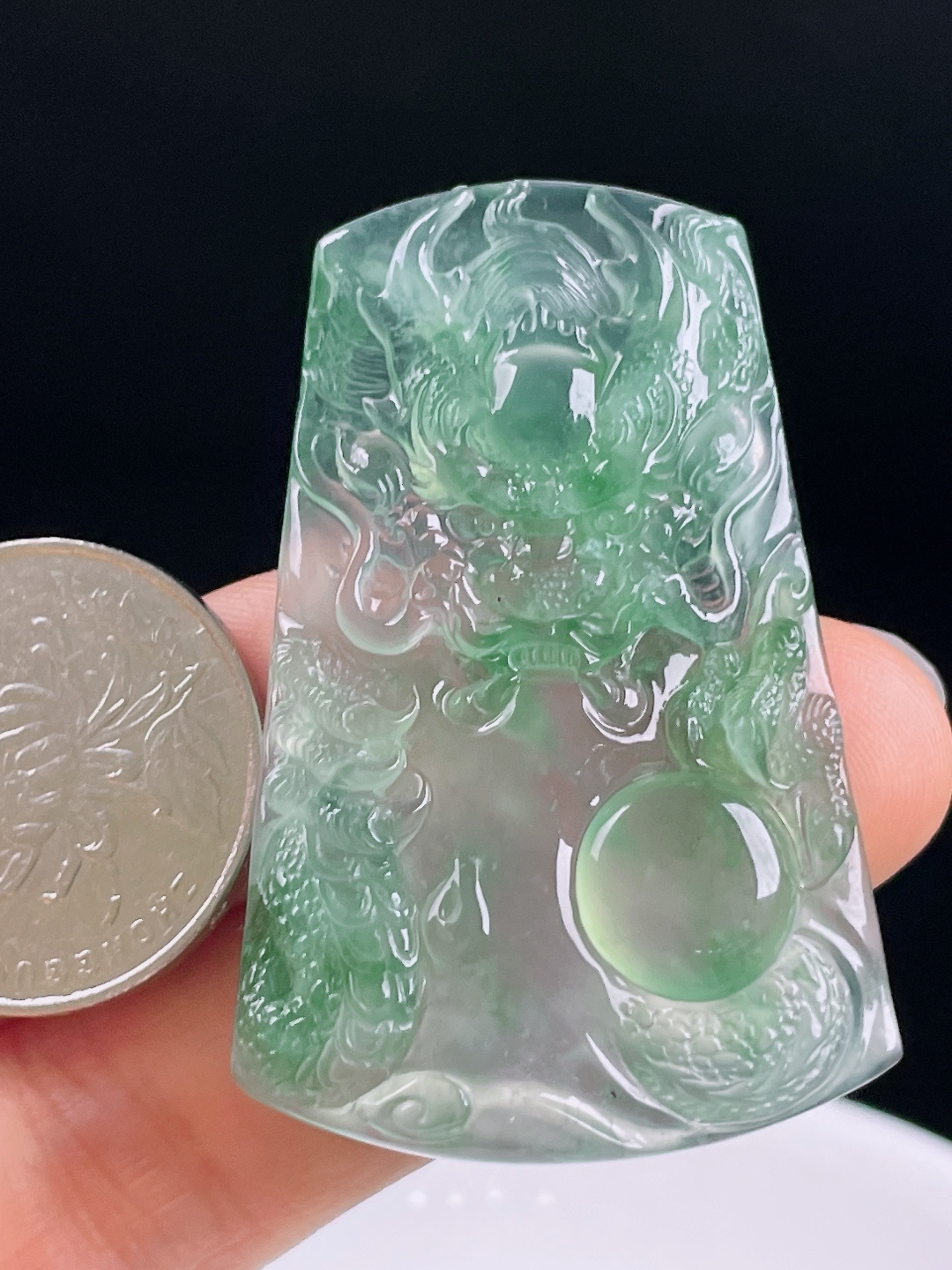 ️冰绿龙牌，老种起光，细底通透，尺寸：50.3/33/6.3mm0626