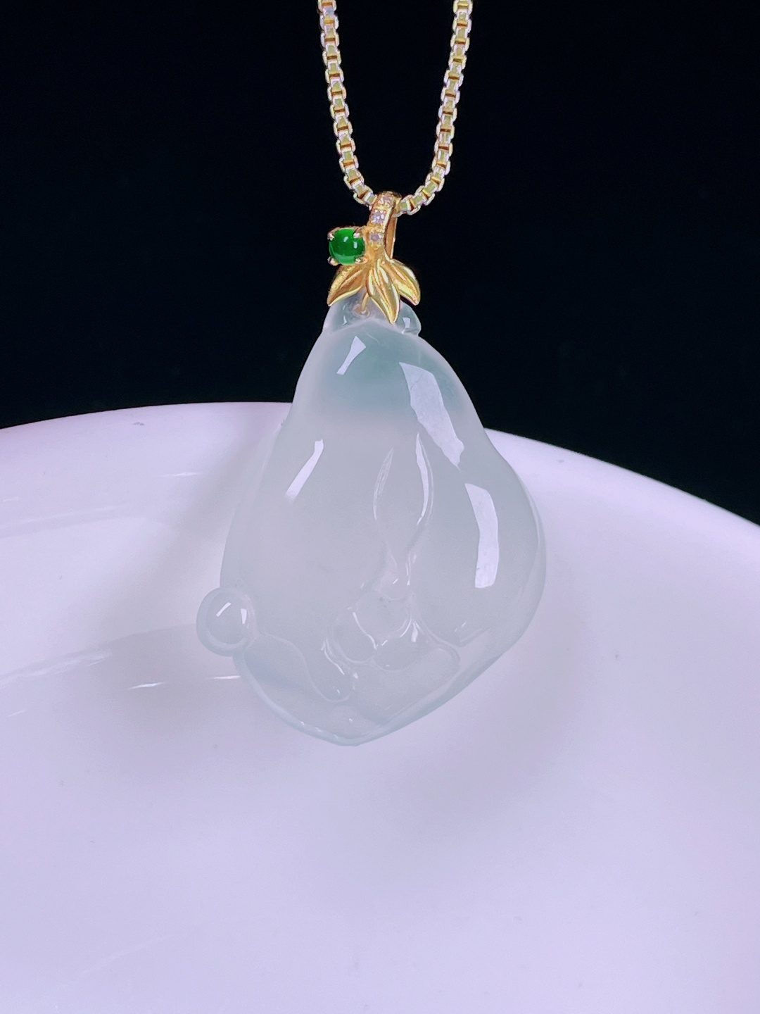 ️白冰玉兰花，老种起光，细底通透，尺寸：27.5裸石22.8/18.3/5.3mm0626