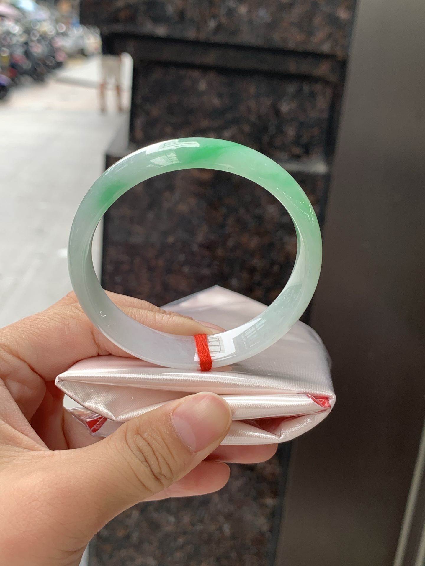 飘阳绿正圈 55.2-13.4-5.9 0626-N1074 打灯棉纹，飘阳绿花，鲜艳得像新冒头的嫩