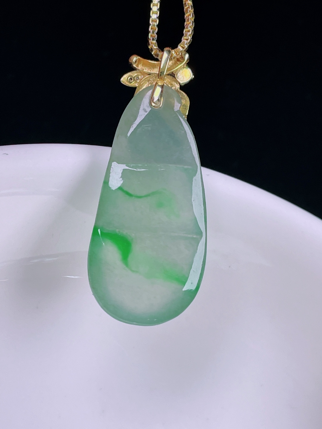 ️冰绿福豆，老种起光，细底通透，尺寸：28.8裸石24/12.3/5mm0626