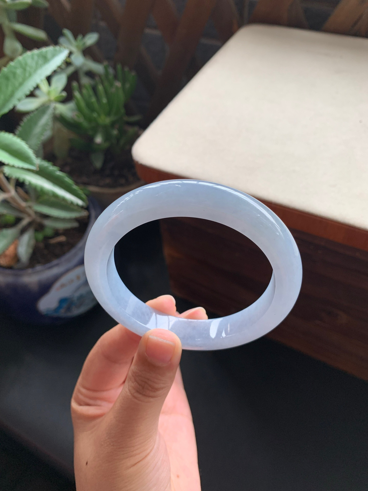 58圈口蓝紫正圈手镯