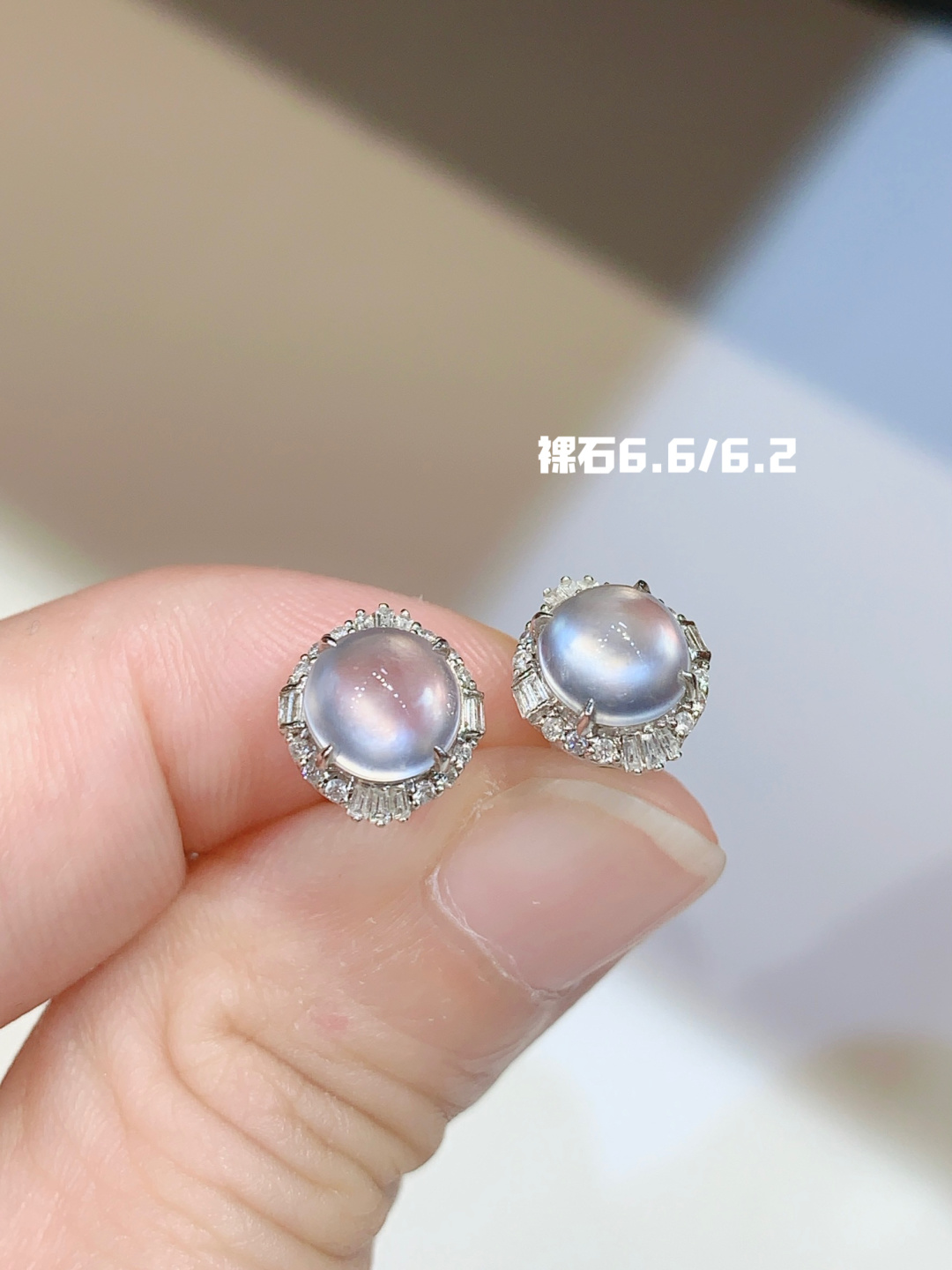 ️玻璃种蛋面耳钉，圆鼓鼓亮晶晶 超绝光感，6.6-6.2