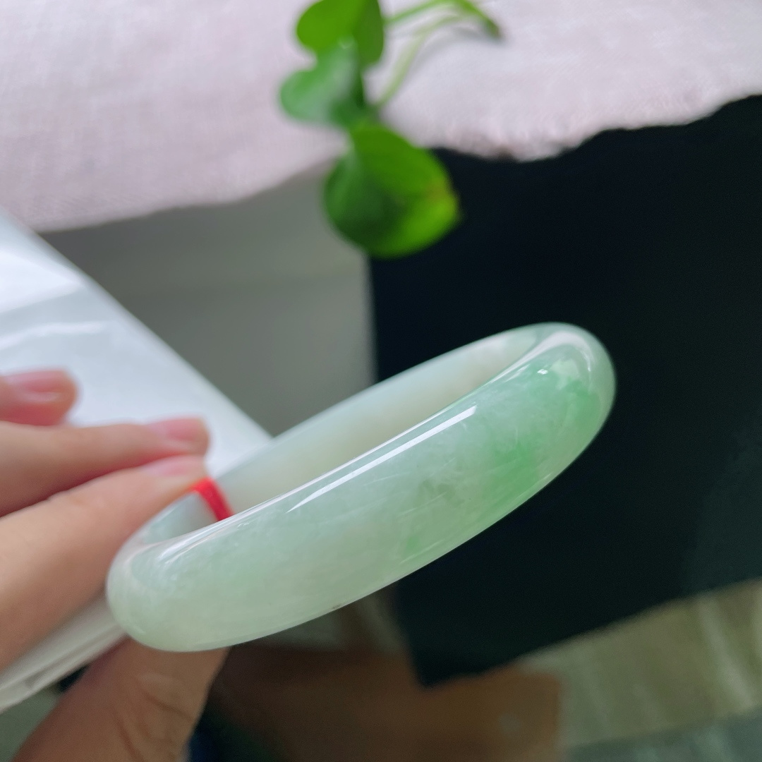 58.2/12.9/7.2，绿底正圈，水润，细腻，贵气，优雅，一点乌鸡，ss54768a