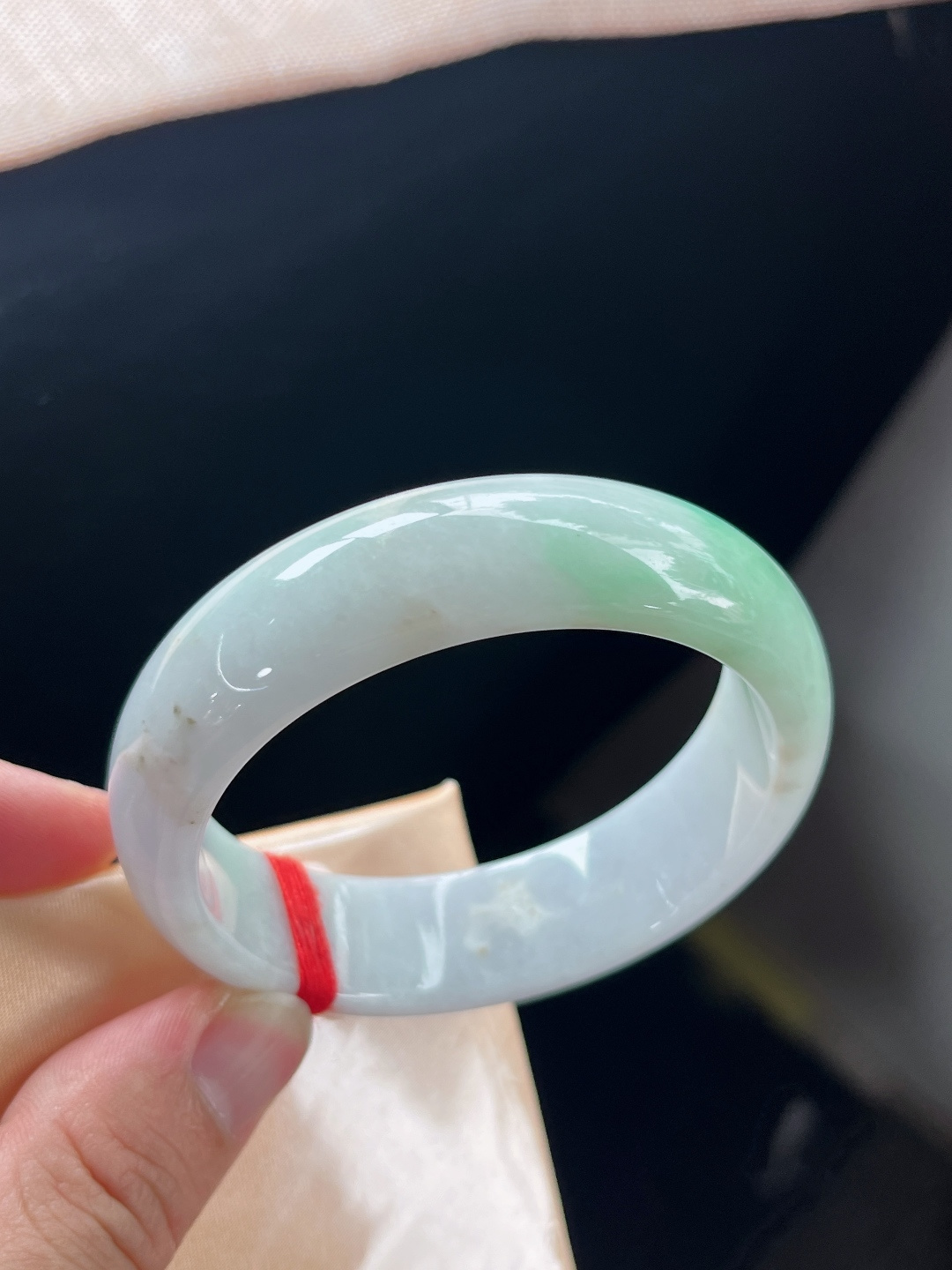 正圈宽版手镯，轮胎镯，局部有棉 尺寸58.6-17.4-8mm l26fk
