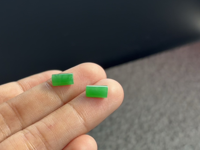 ️ 【绿马鞍一对】 尺寸：7.5×4.2×2.8/7.8×4.7×2.7mm