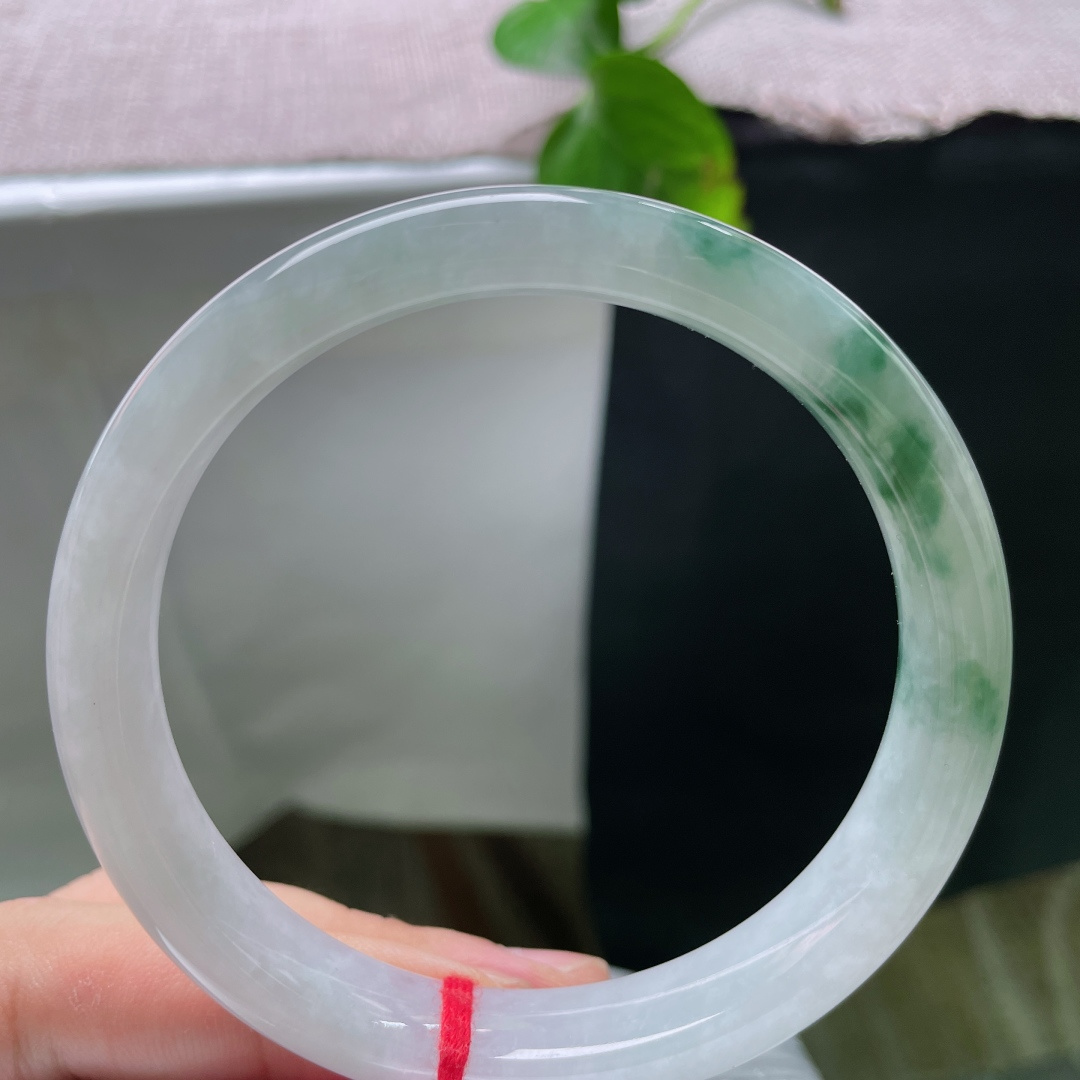 63.2/12.3/7.7飘花正圈，水润细腻，婉间生辉，飘逸灵动，有棉线，F60