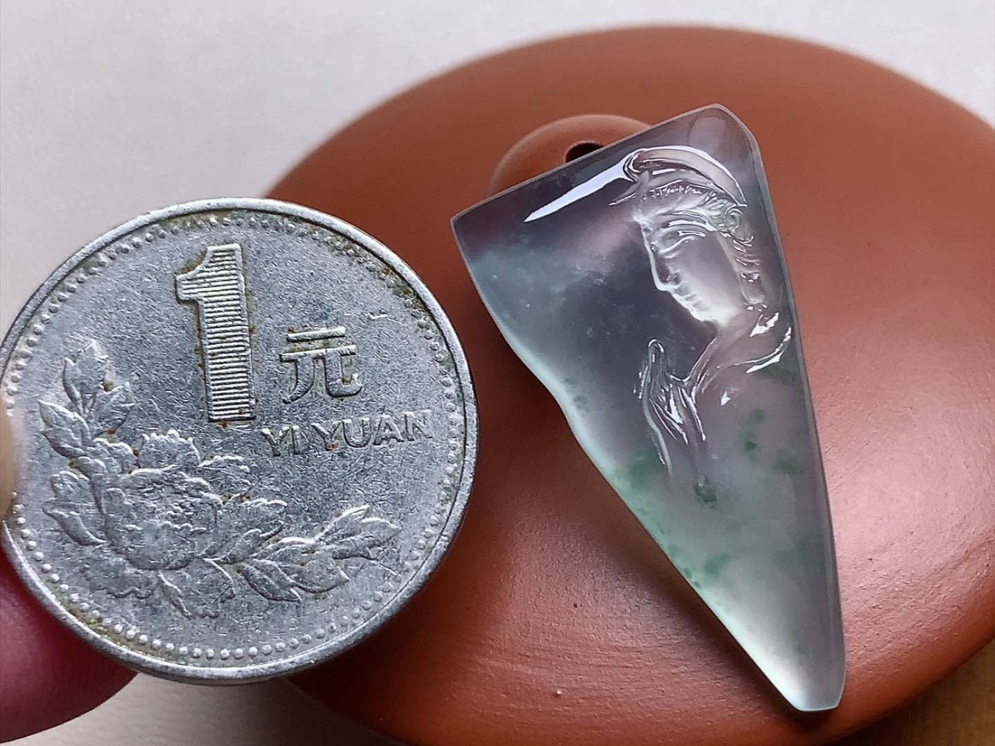 ️ 玻璃种飘花观音牌 品质起胶感，飘花色泽漂亮，尺寸30.5*16.6*4.4