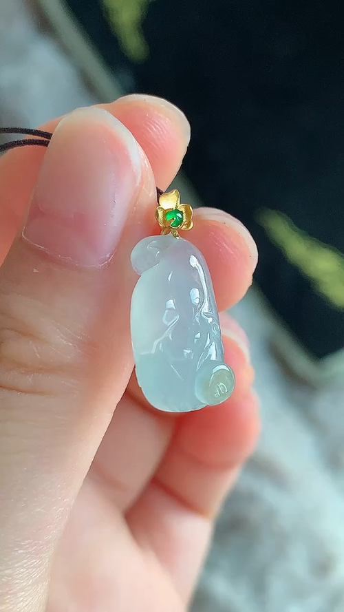 天然翡翠，冰胶玉兰花，18k金 尺寸18.8-9-7.8 aa625
