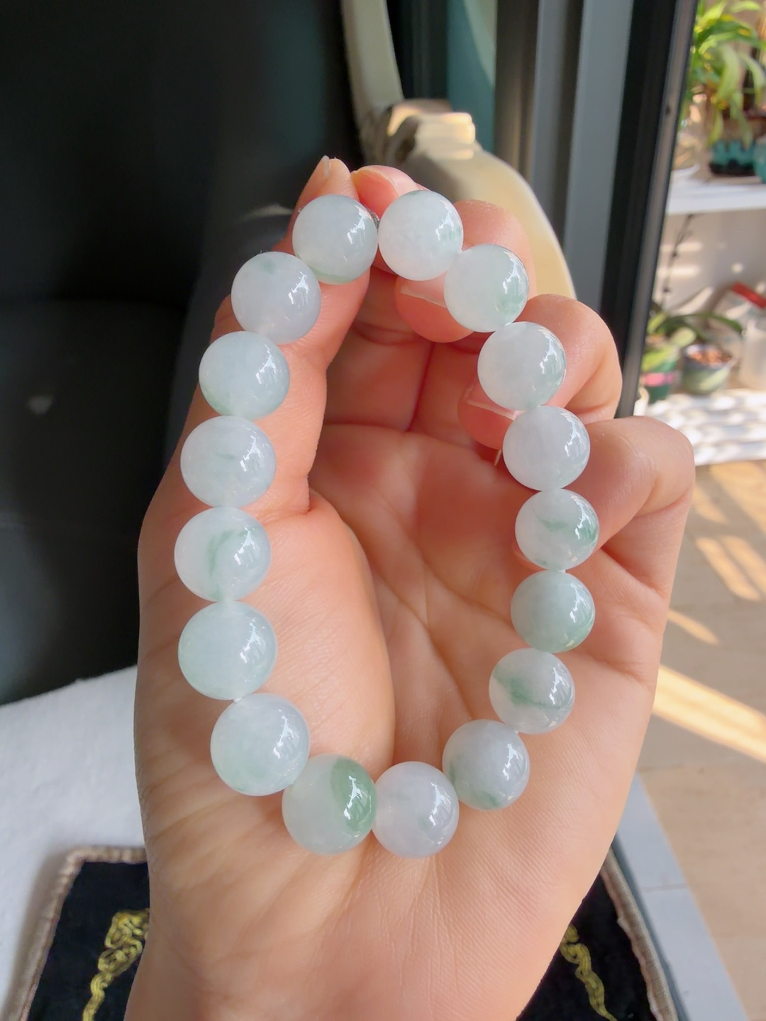 缅甸天然翡翠A货，冰飘花手串，尺寸：11mm。【编3637】