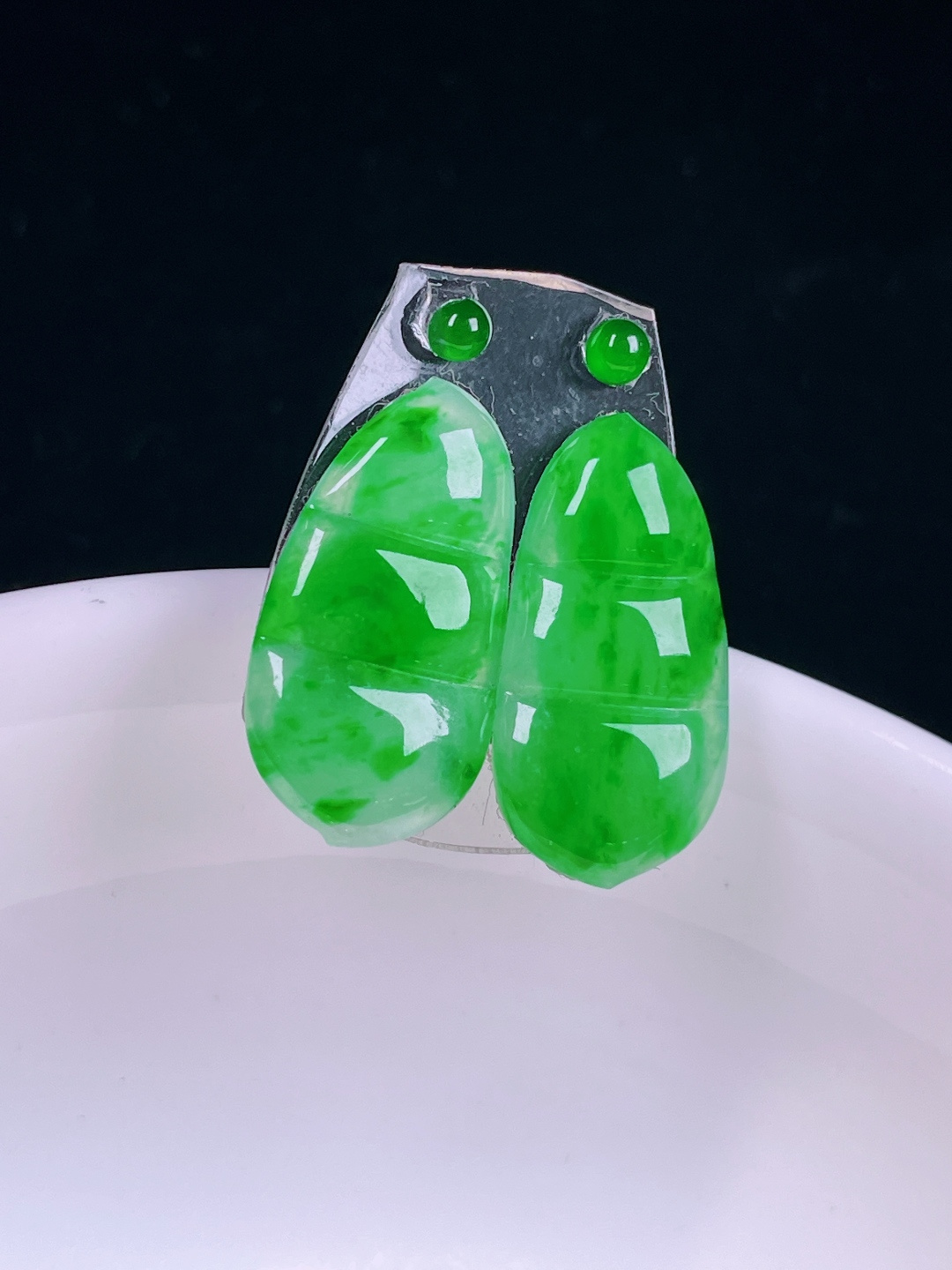 ️辣绿福豆，老种起光，细底通透，尺寸：18/9.2/3.5mm0626