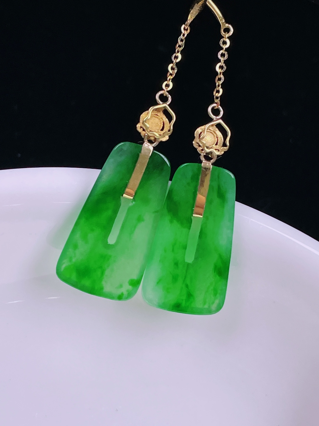️冰绿耳坠，老种起光，细底通透，尺寸：43裸石18/9.7/2mm0627