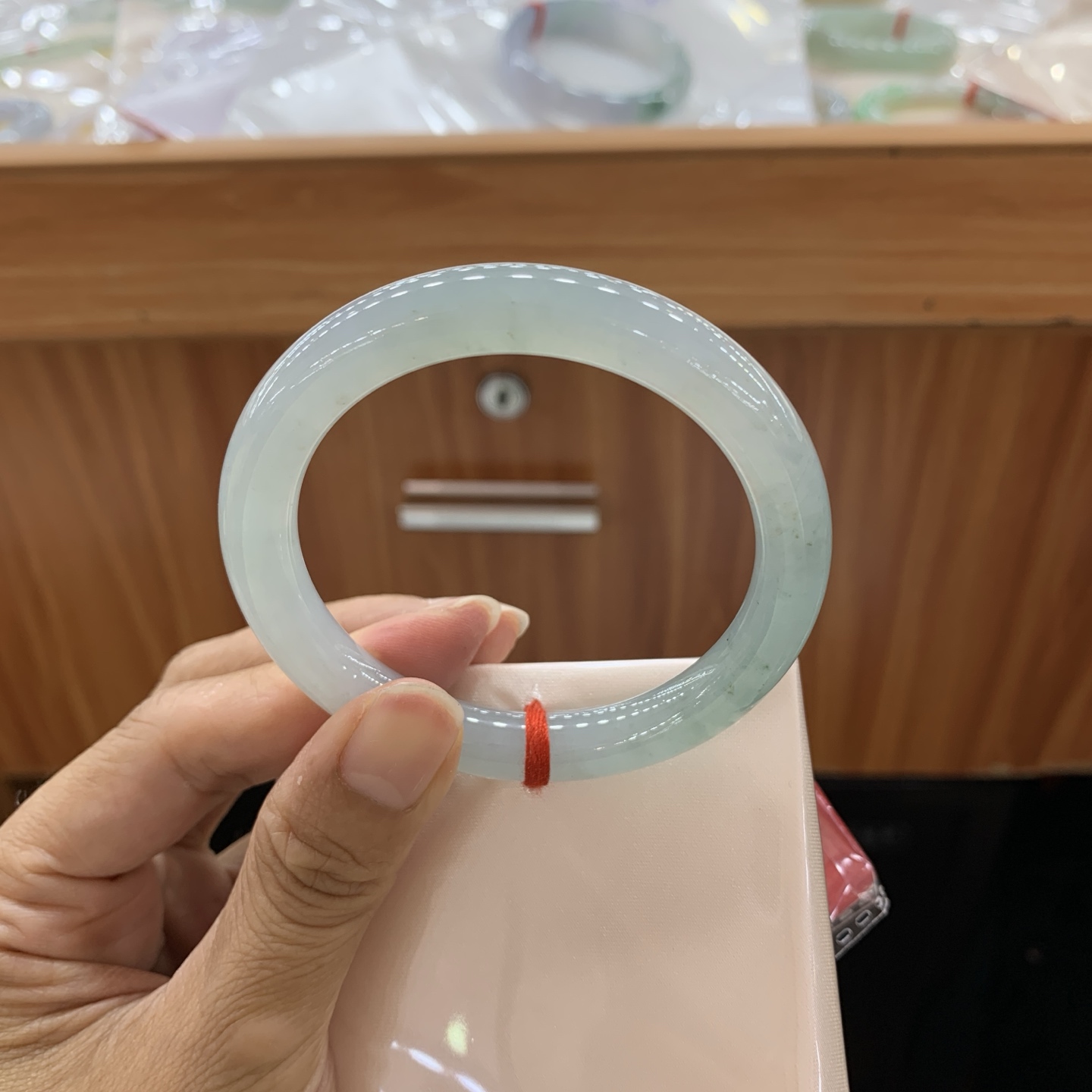 062605GX 底色小圆条翡翠手镯 53.8-9-8.8